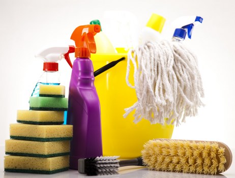 Protected carpet cleaning work with PPE in a home setting